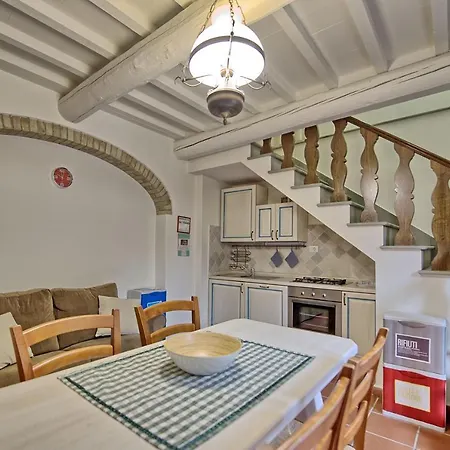 Sleeps 4 T242207 *