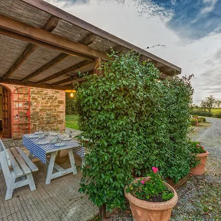 Sleeps 4 T242207 *